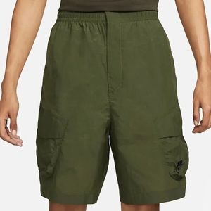 Nike Sportswear Tech Woven Utility Cargo Shorts Olive Mens Size Large DM6484-326